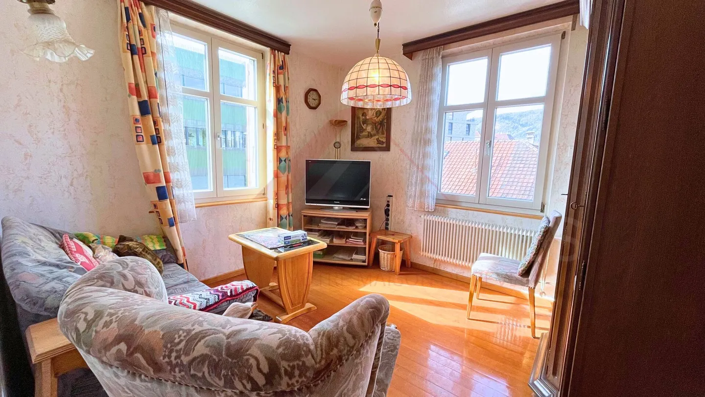 Gebäude mit hohem Potenzial für Investoren oder Entwickler - Foto 4 von 19