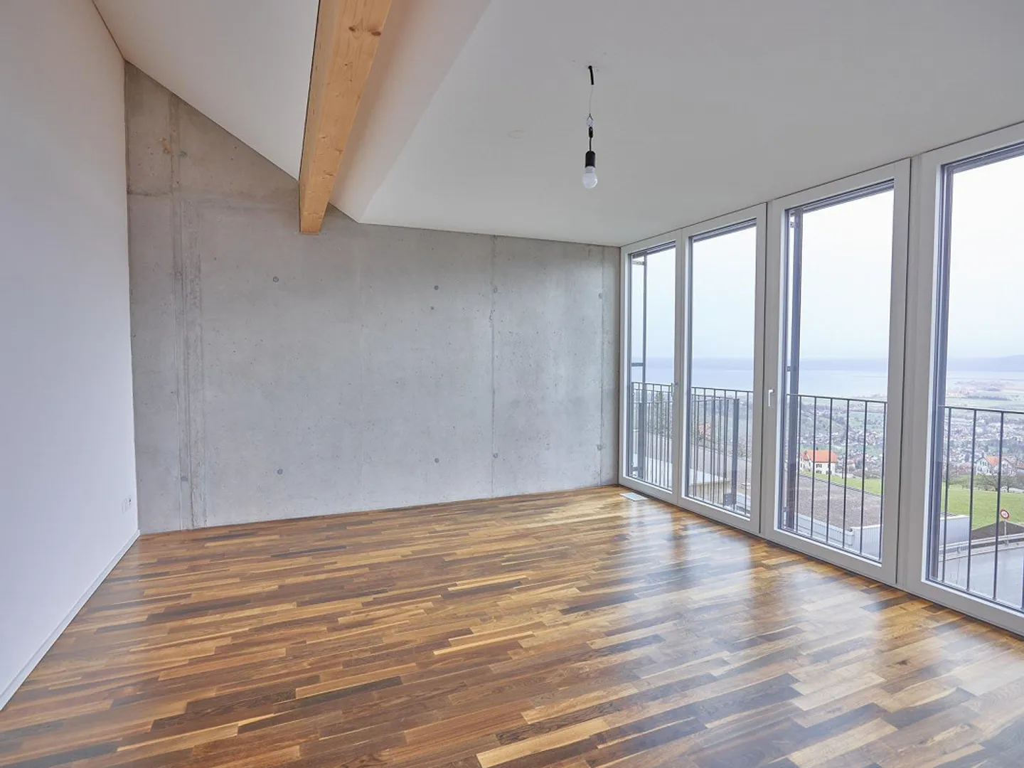 Exklusive Attikawohnung mit grossem Balkon & Top-Ausstattung - Foto 7 von 11