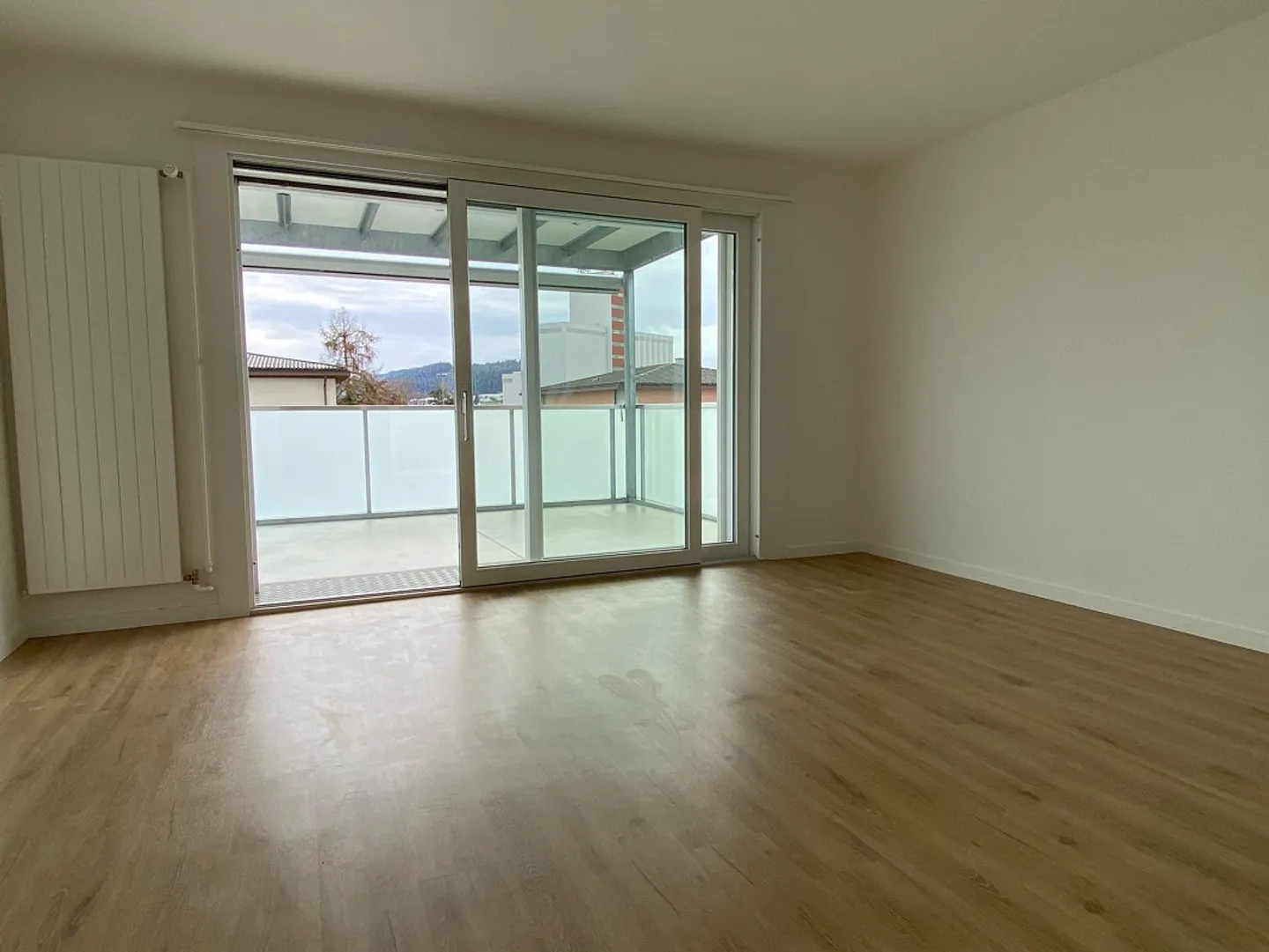 Appartamento 3 1/2 locali soleggiato e centrale con grande balcone esposto a sud - Foto 1 di 9