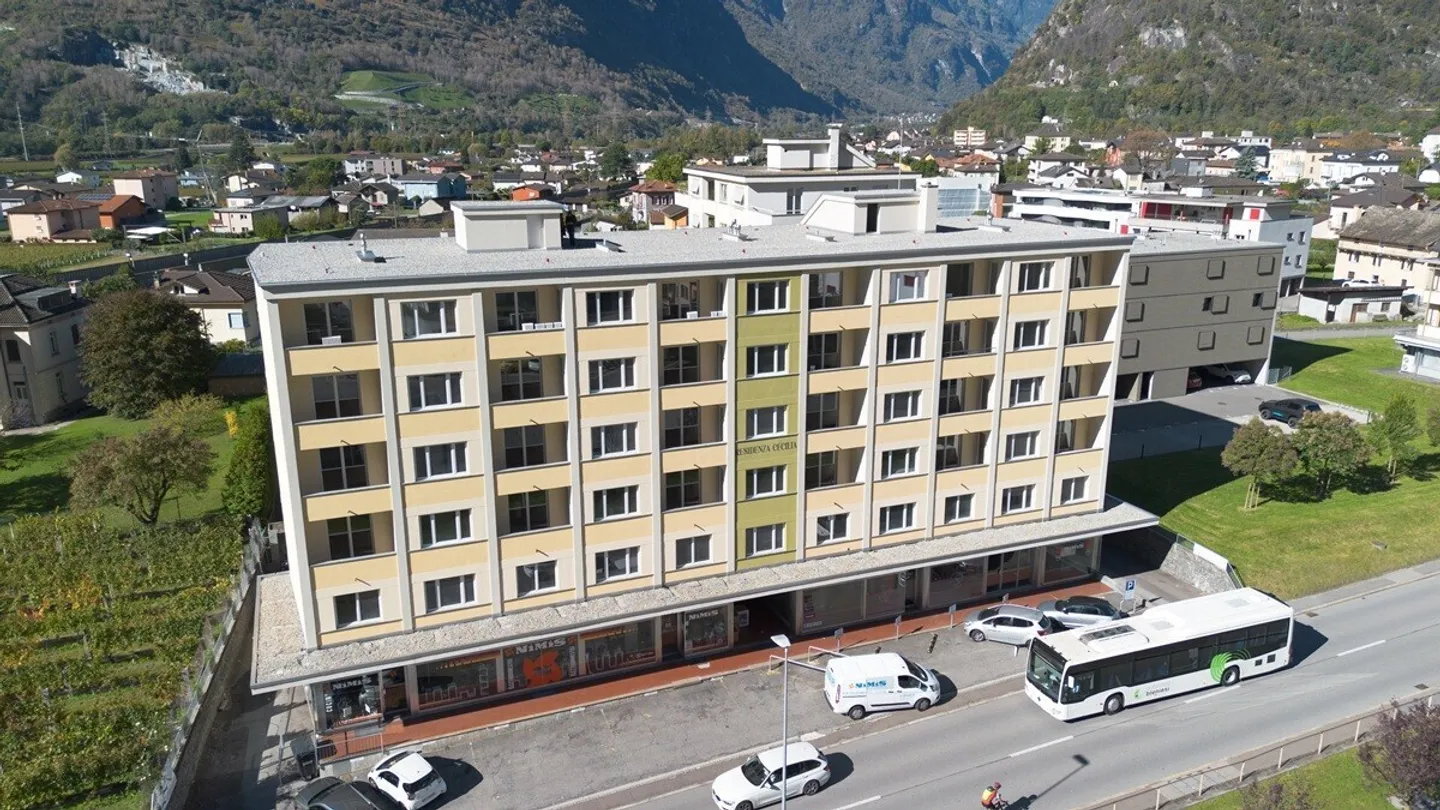 Première location après rénovation totale / Emplacement central - Photo 9 sur 10