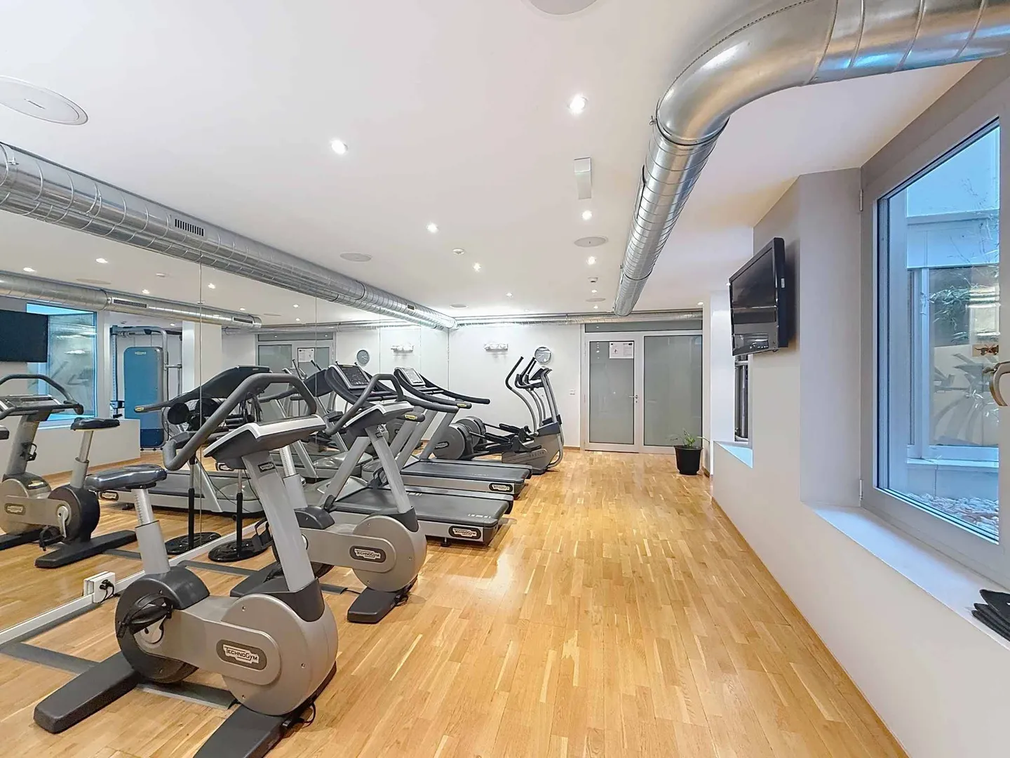 ESCLUSIVO  Appartamento moderno di 4 stanze, ideale per investitori o pied-à-terre - Foto 10 di 11