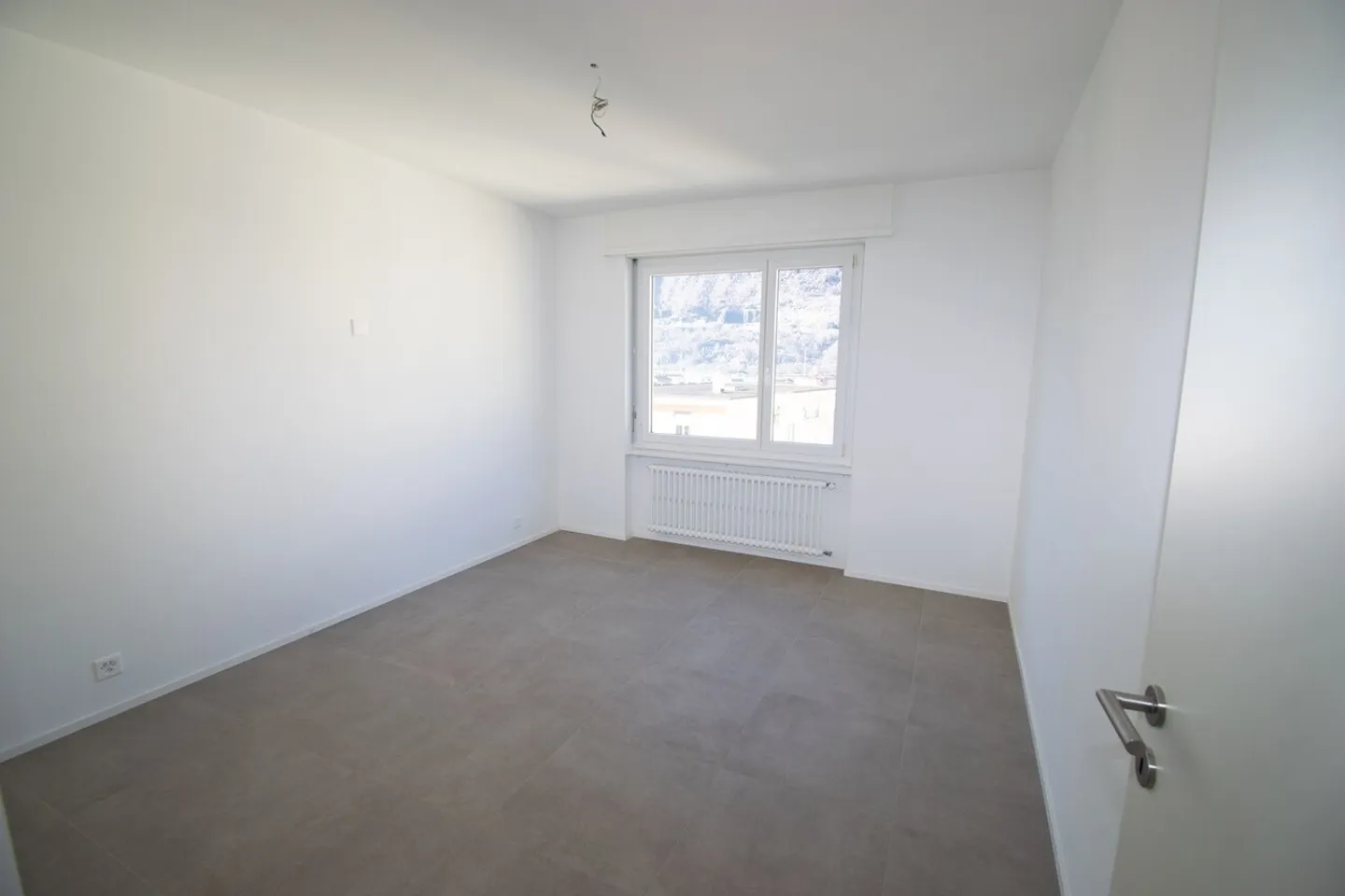 Première location après rénovation totale / Emplacement central - Photo 6 sur 10