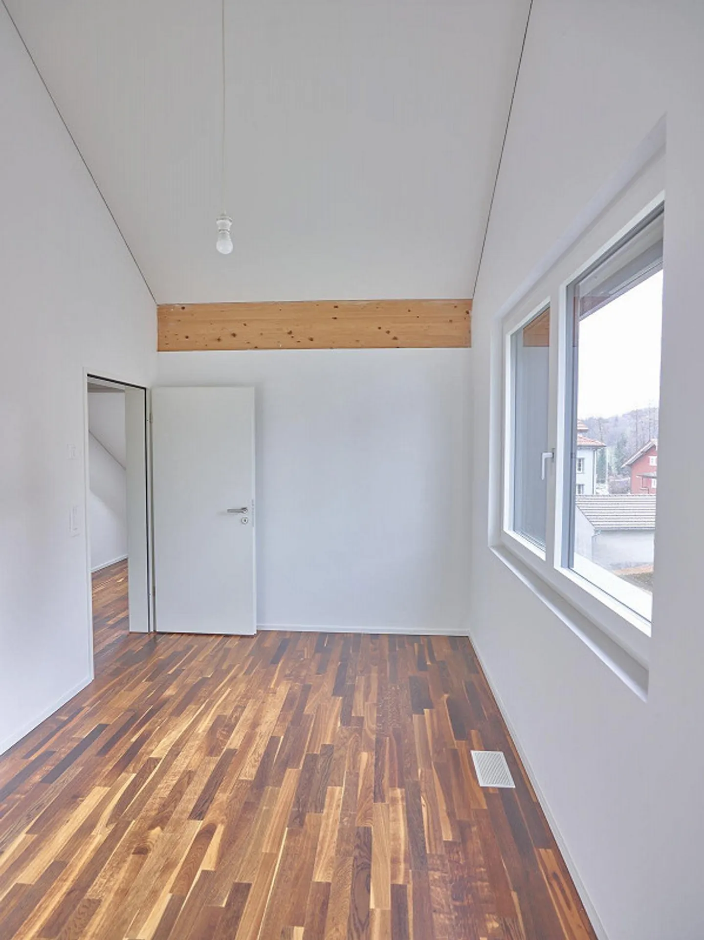 Exklusive Attikawohnung mit grossem Balkon & Top-Ausstattung - Foto 9 von 11