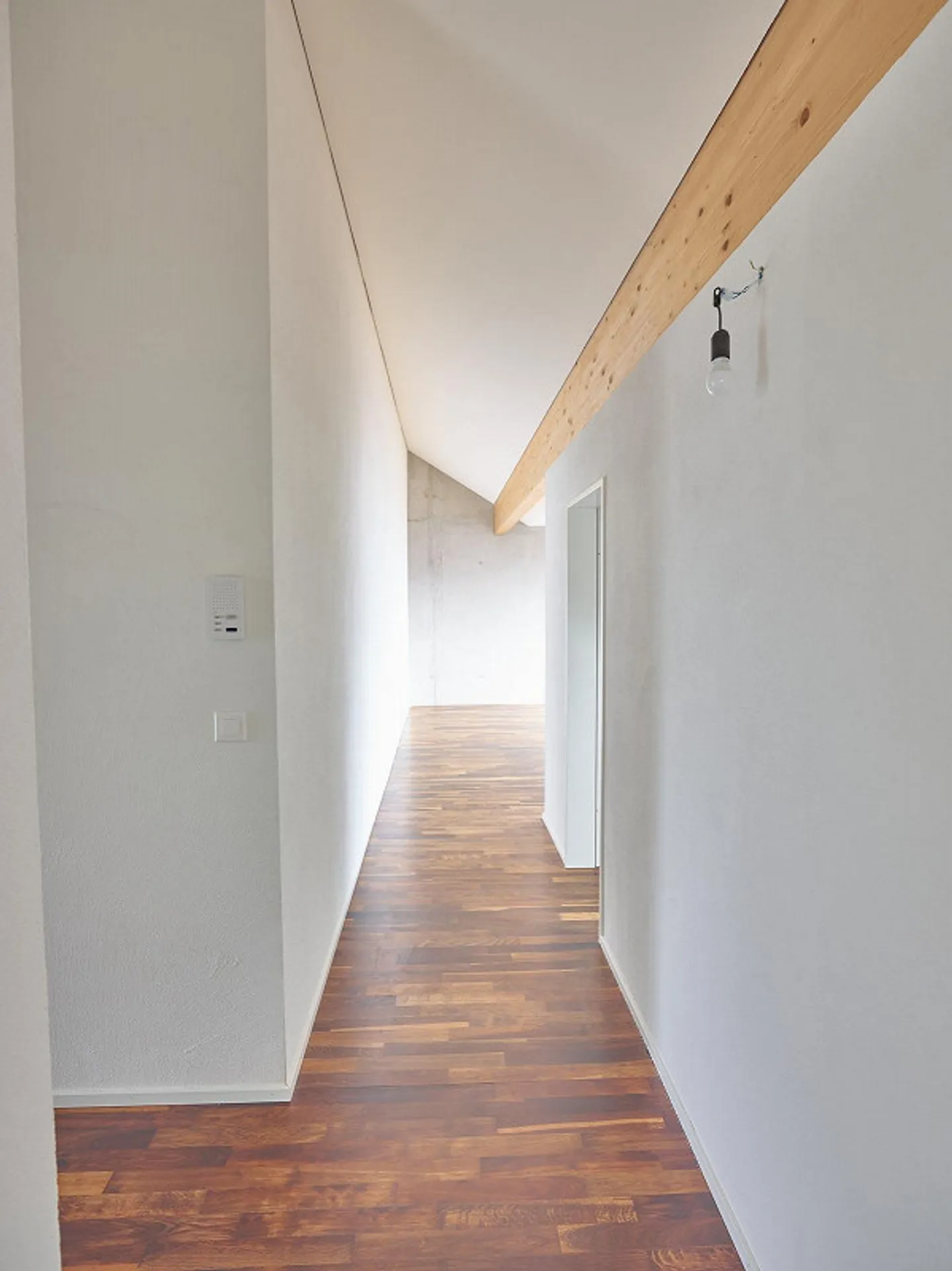 Exklusive Attikawohnung mit grossem Balkon & Top-Ausstattung - Foto 10 von 11