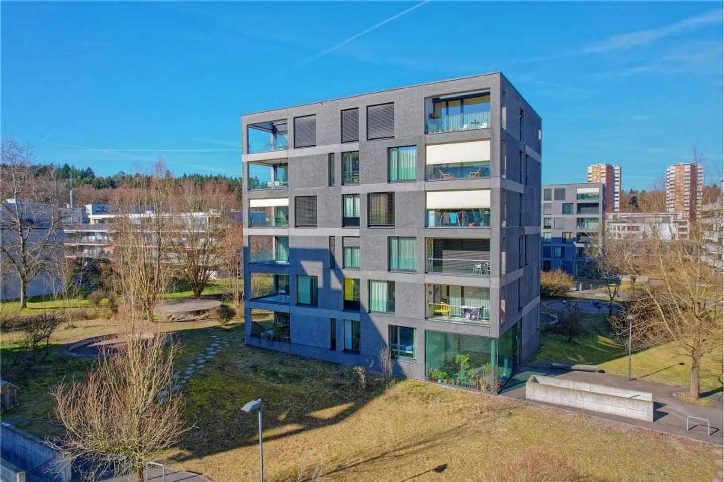 Moderne 2½-Zimmerwohnung mit 82 m² und zwei Balkone - Photo 6 sur 13