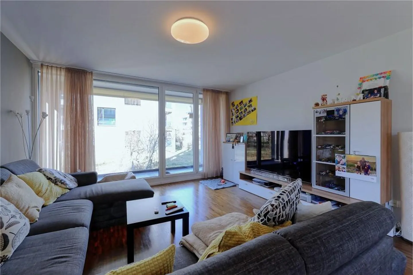 Moderne 2½-Zimmerwohnung mit 82 m² und zwei Balkone - Photo 12 sur 13