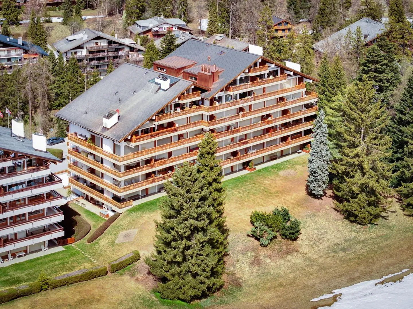 Attic of Superlatives with Panoramic View of the Gulf and the Alps - Photo 1 of 13