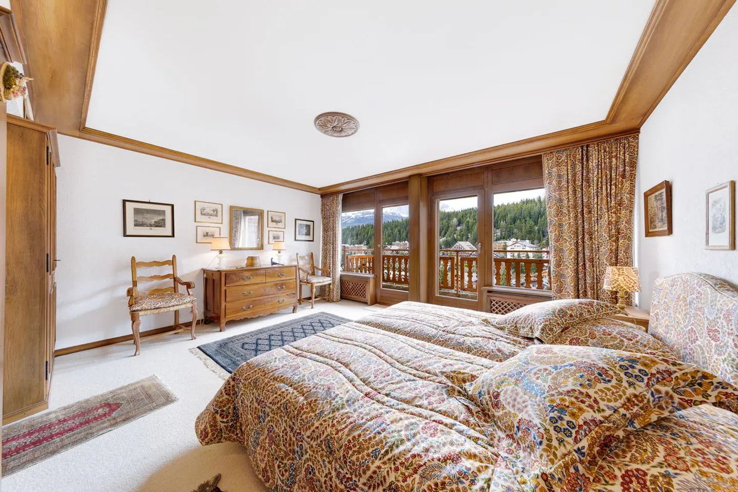 Attic of Superlatives with Panoramic View of the Gulf and the Alps - Photo 11 of 13