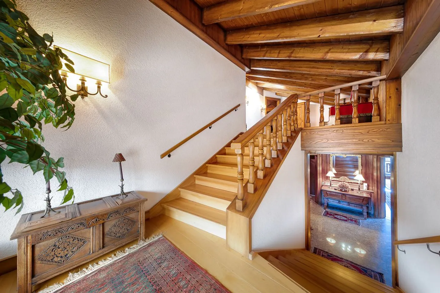 Attic of Superlatives with Panoramic View of the Gulf and the Alps - Photo 13 of 13