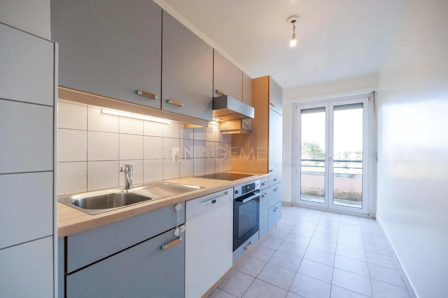 5-Zimmer-Wohnung - Foto 1 von 13