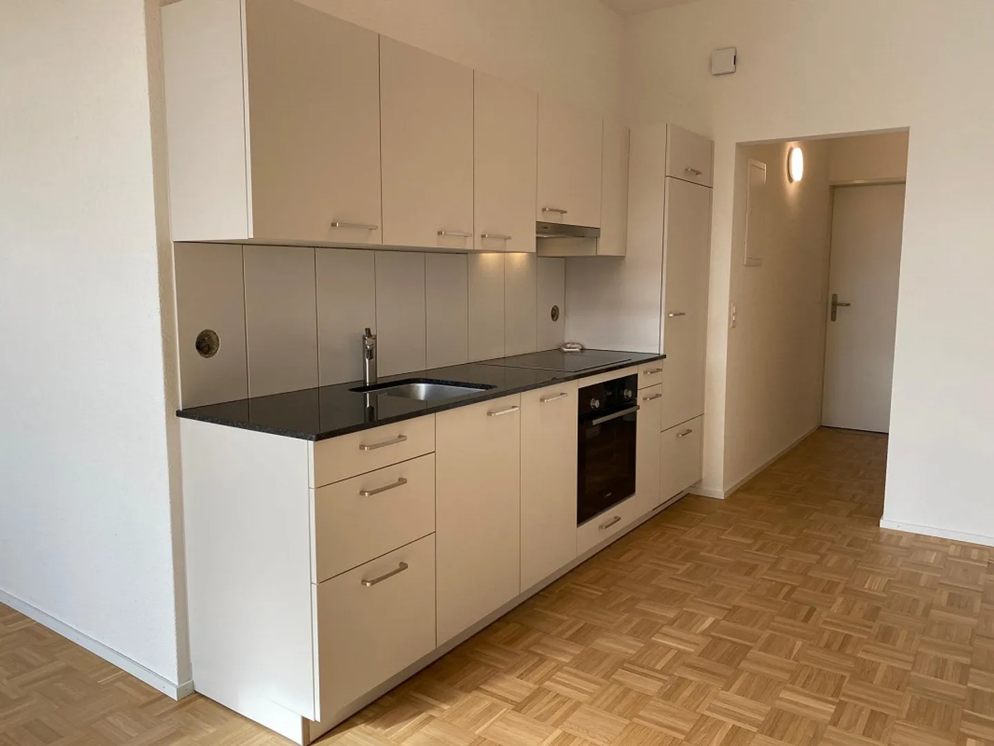 Appartamento 1,5 locali / Spazioso studio di 46,5 m² - Foto 2 di 6