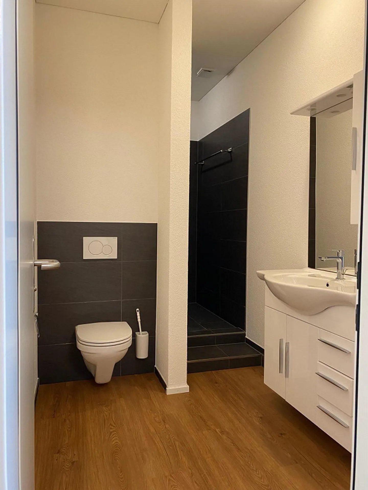 Appartamento 1,5 locali / Spazioso studio di 46,5 m² - Foto 5 di 6