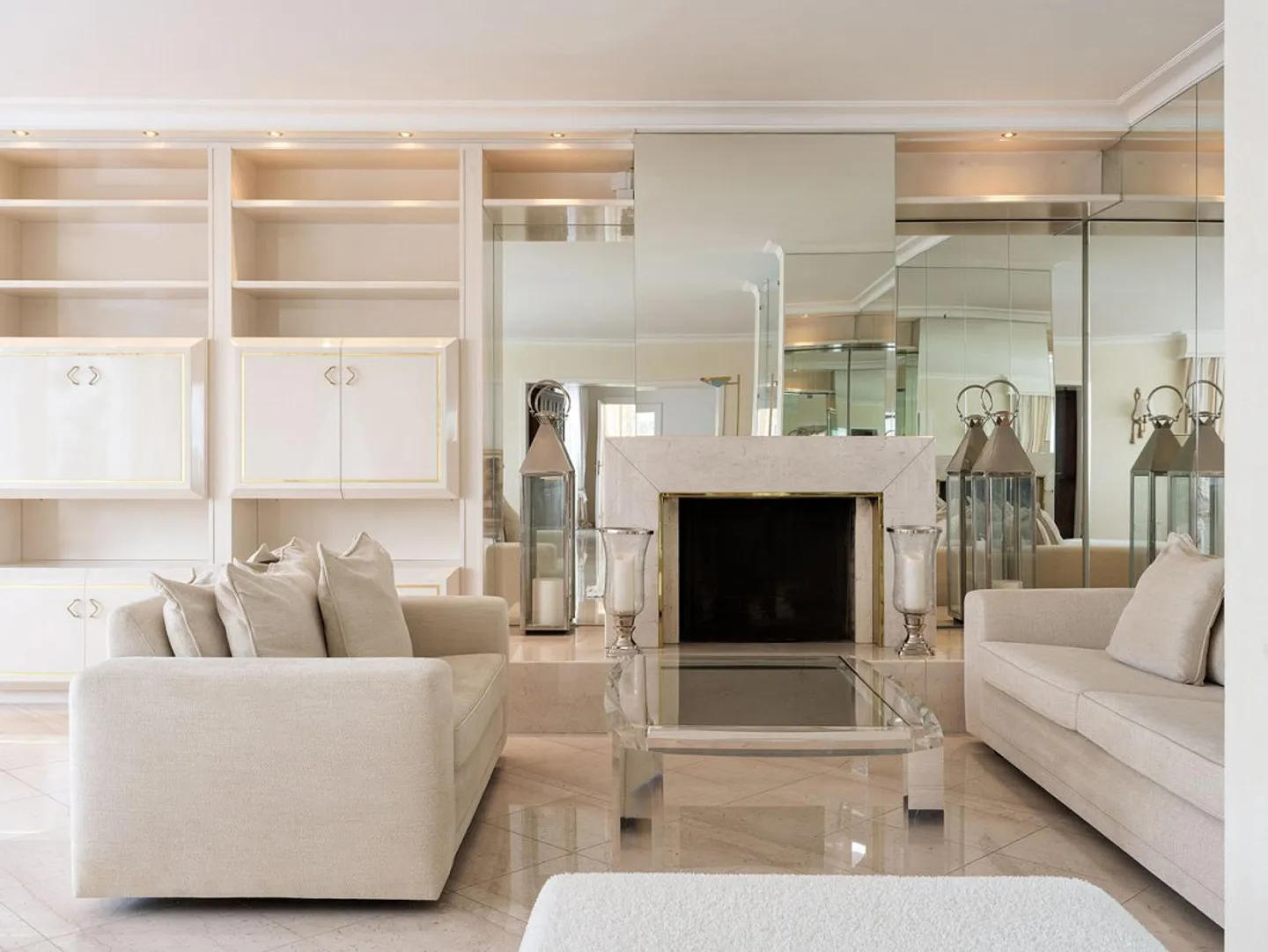 Villa Heart | ZH - Photo 3 of 6