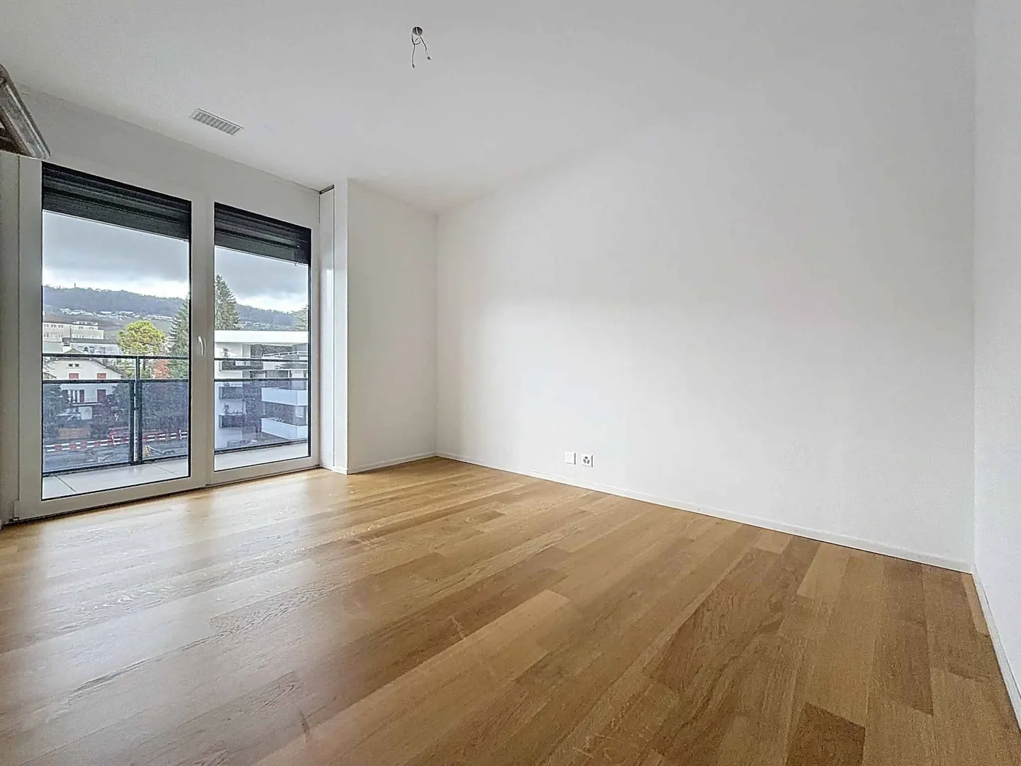 Nuova promozione: appartamento di 5,5 stanze con balcone coperto e terrazza - Foto 7 di 13