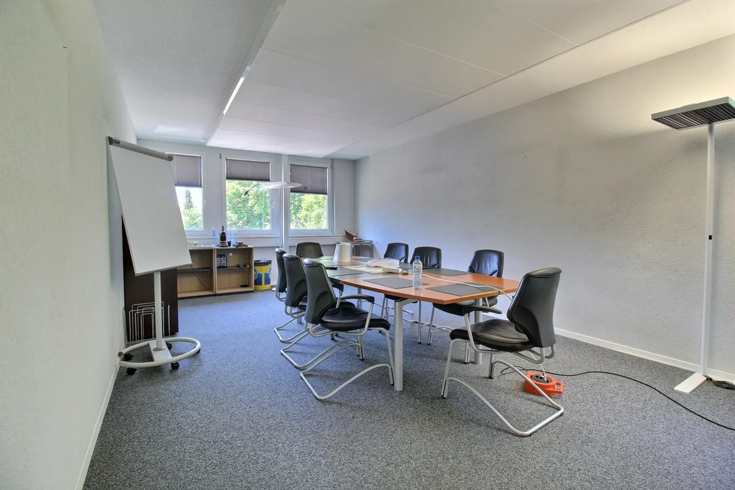 Industrial Building with Offices and Apartments - Photo 14 of 14