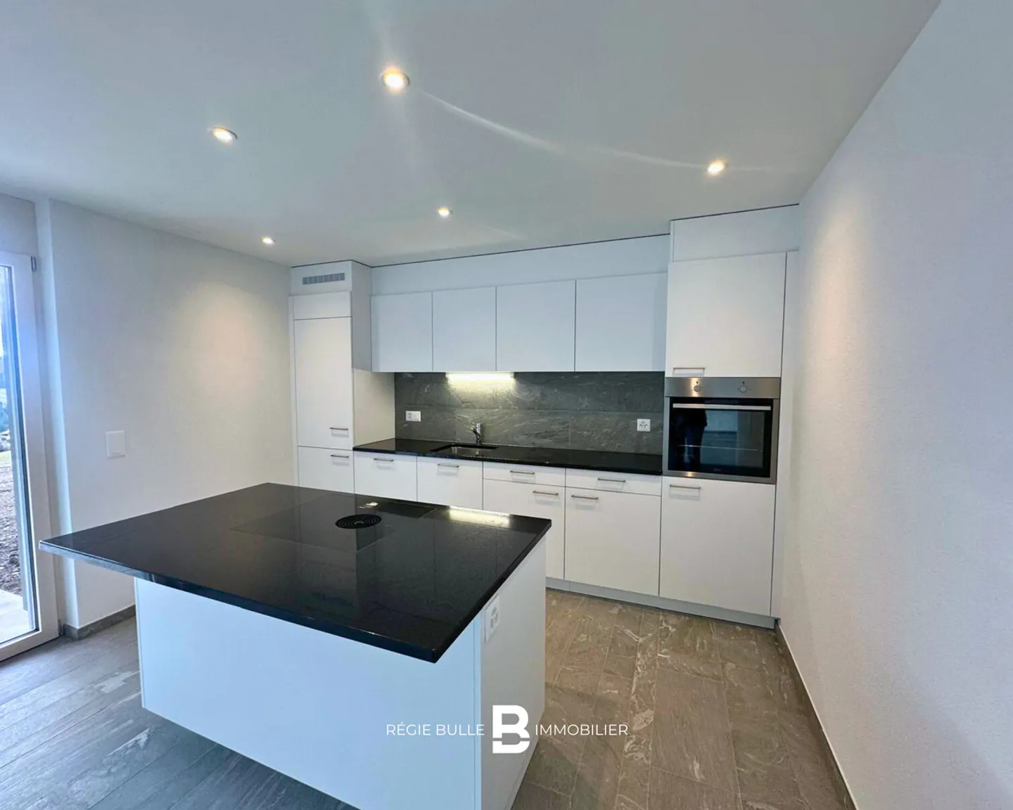 Charmey - Magnifico appartamento di 4,5 locali al piano terra - Foto 2 di 8