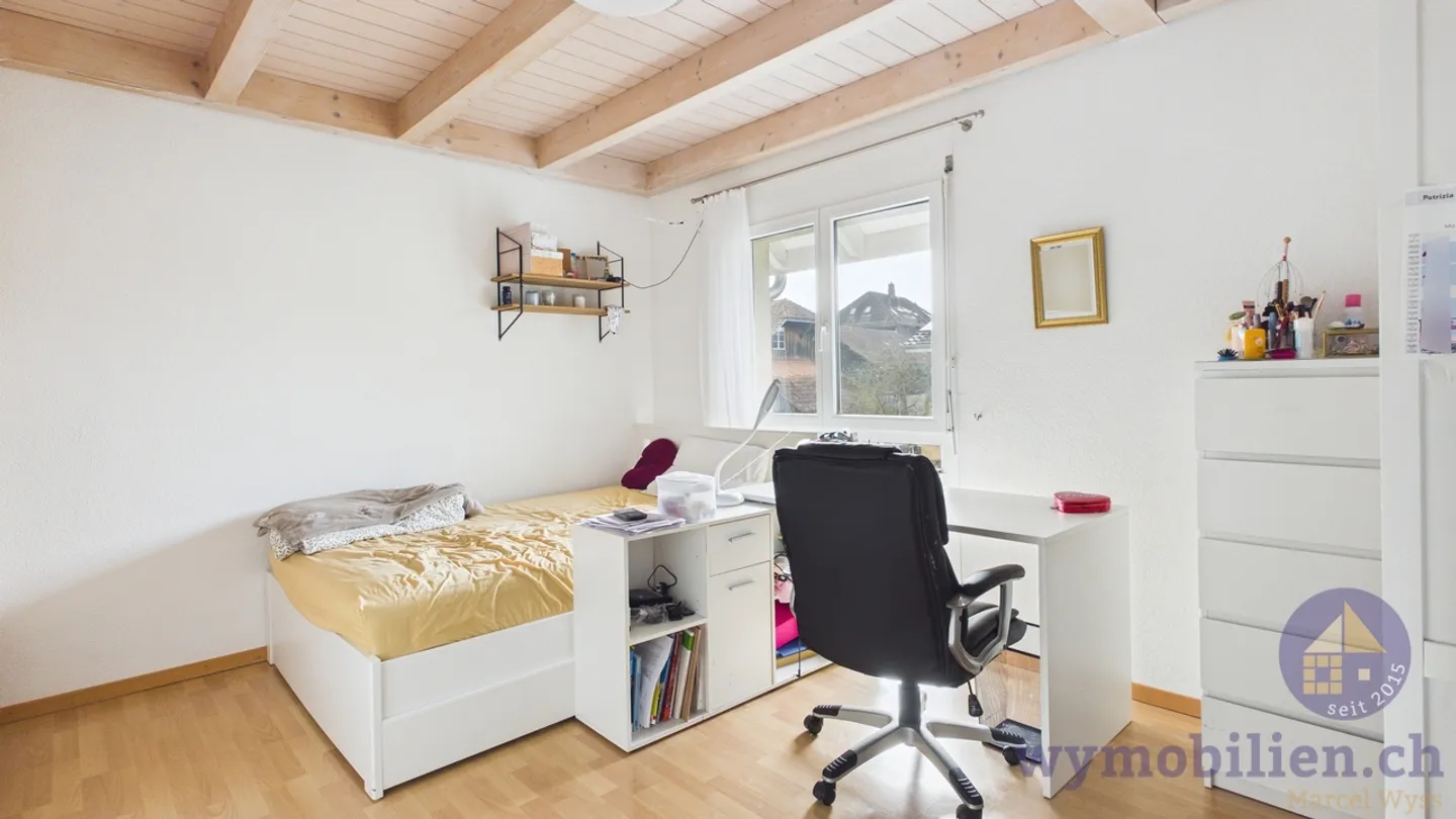 Ampio spazio, tranquillità + vicinanza al centro – Casa bifamiliare con giardino - Foto 8 di 11