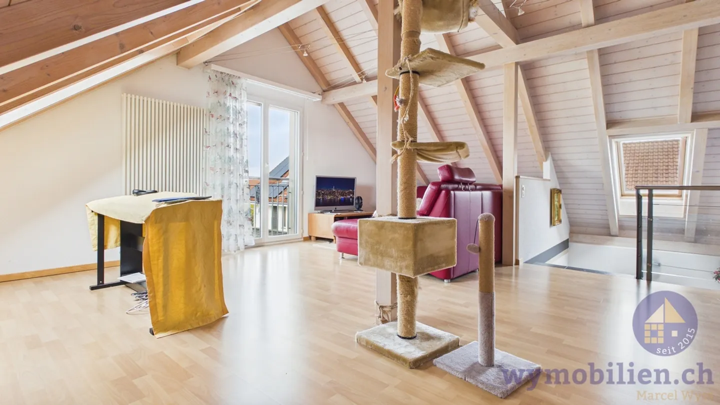 Ampio spazio, tranquillità + vicinanza al centro – Casa bifamiliare con giardino - Foto 10 di 11