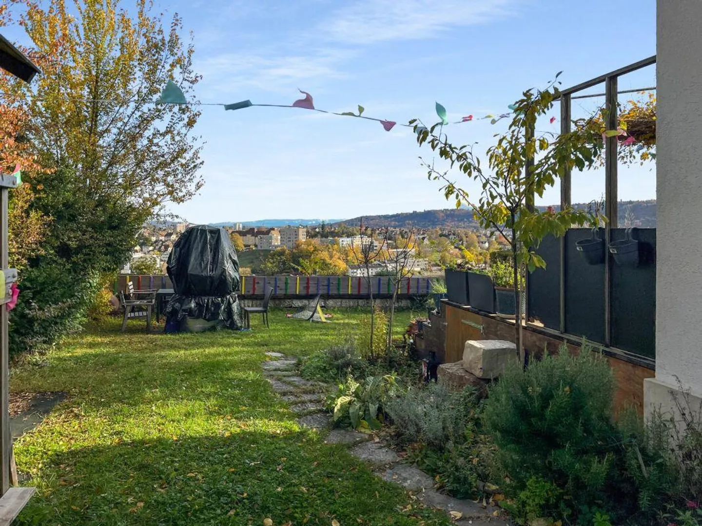 Familienfreundliches Reiheneckhaus mit Garten und Aussicht in Schaf... - Foto 11 von 12