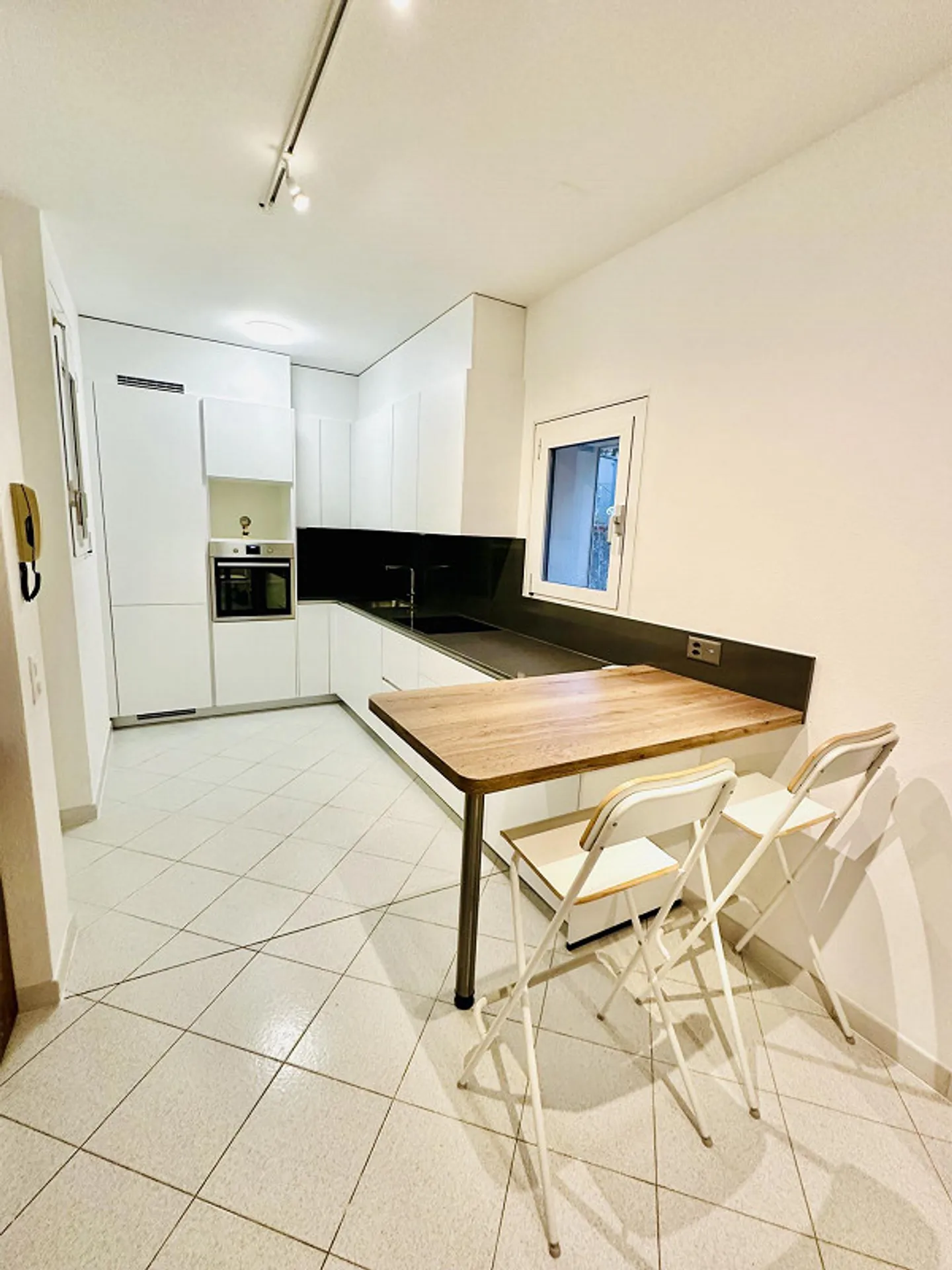 Charmantes 2-Zimmer-Duplex mit Garten und Nebenkosten inklusive - Foto 9 von 12