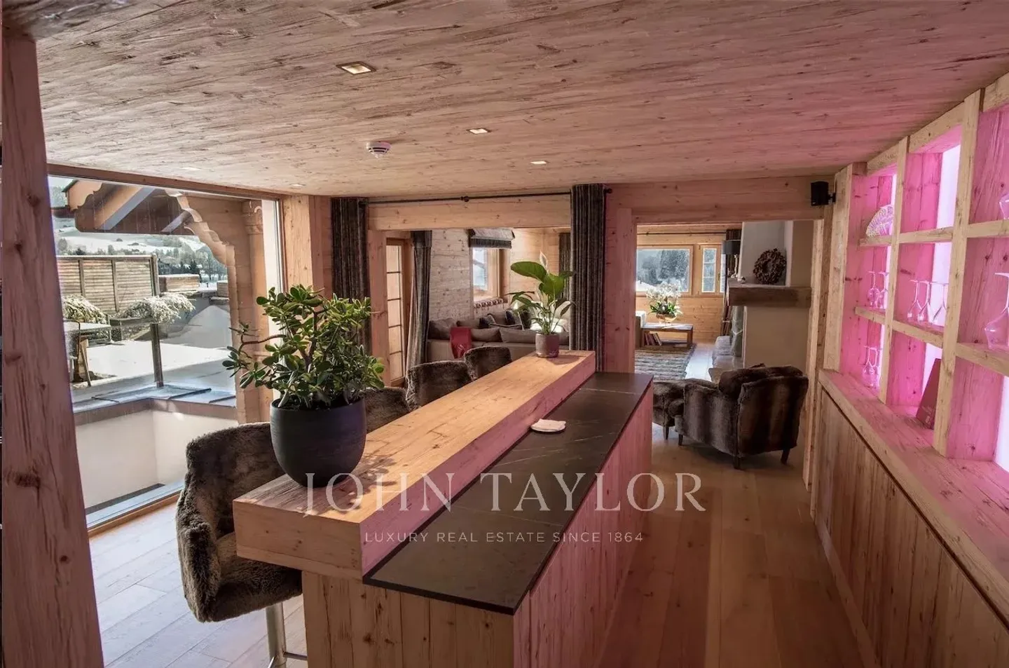 Apartment - Photo 8 of 13