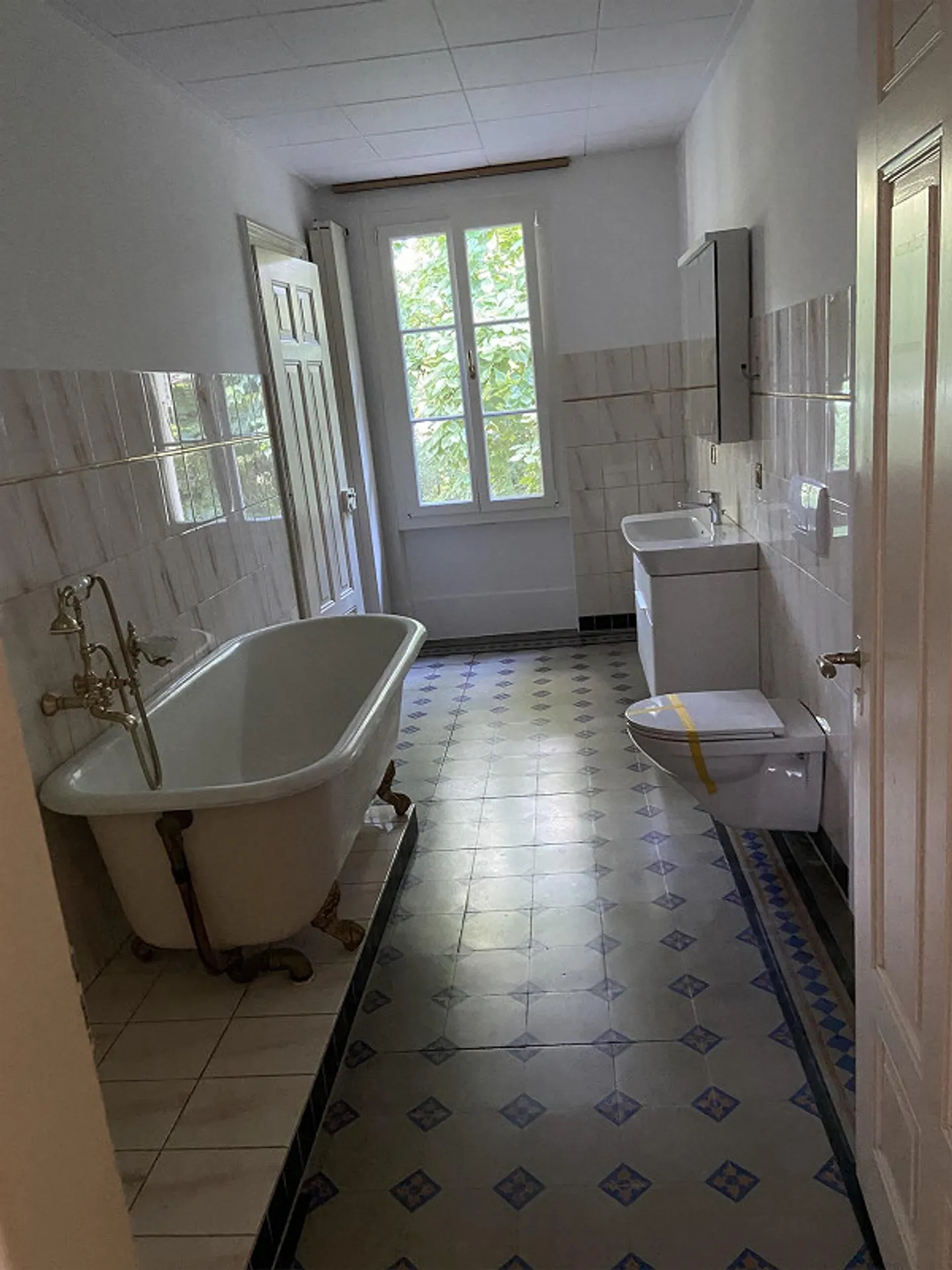 Appartement de 6,5 pièces de rêve dans une villa de campagne historique - Photo 7 sur 13