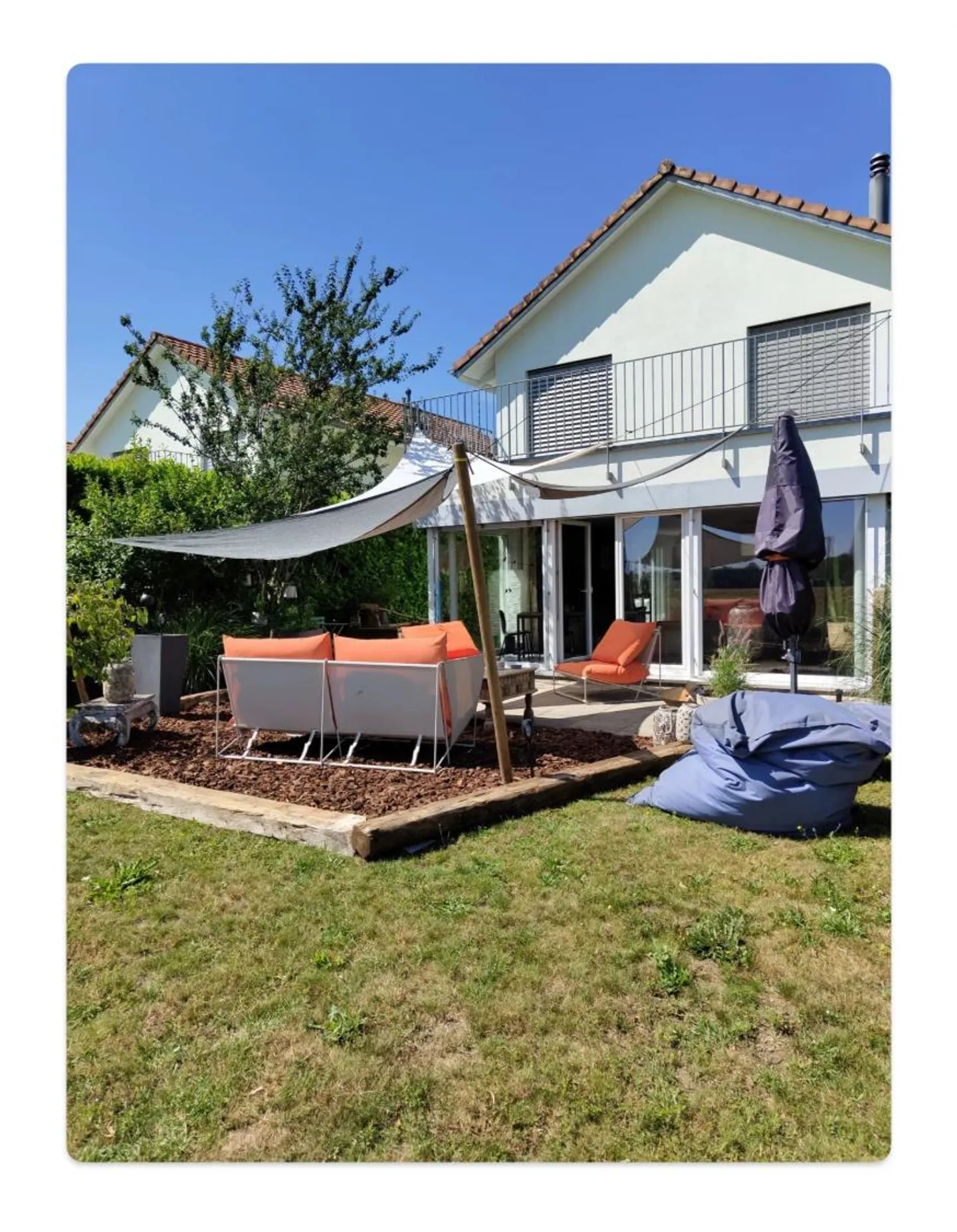 For sale beautiful villa of about 250m2 a few minutes from Aubonne - Photo 3 of 13