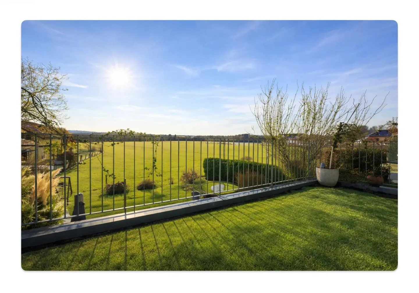 For sale beautiful villa of about 250m2 a few minutes from Aubonne - Photo 5 of 13