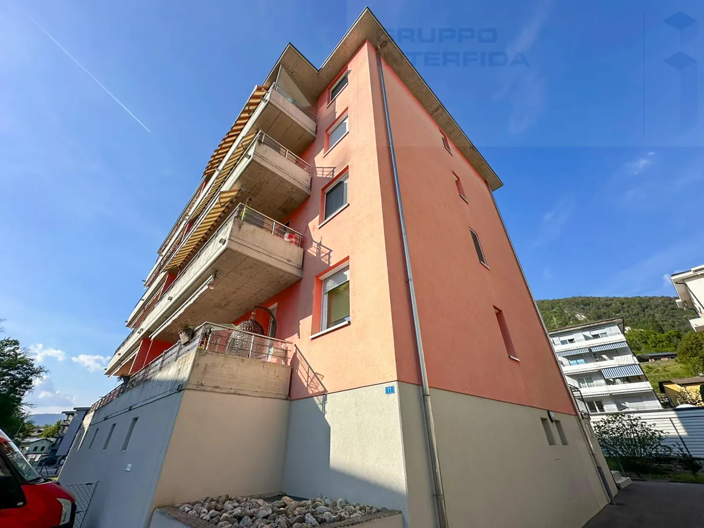 Grande Appartamento con Balcone - Foto 1 di 12