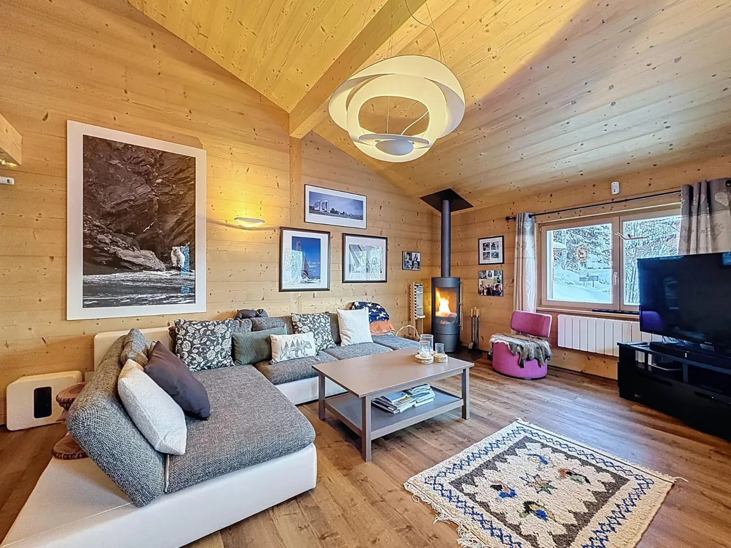 Exclusivité - Chalet rénové au cœur des Portes du Soleil - Photo 1 sur 13