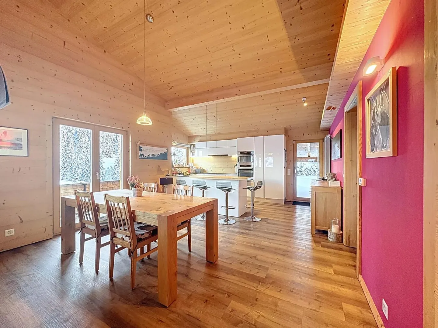 Exclusivité - Chalet rénové au cœur des Portes du Soleil - Photo 4 sur 13