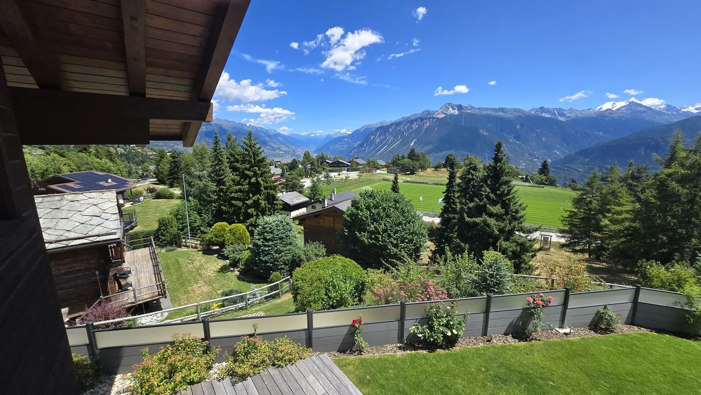 Magnificent property with independent Mazot and outdoor pool - Photo 2 of 19