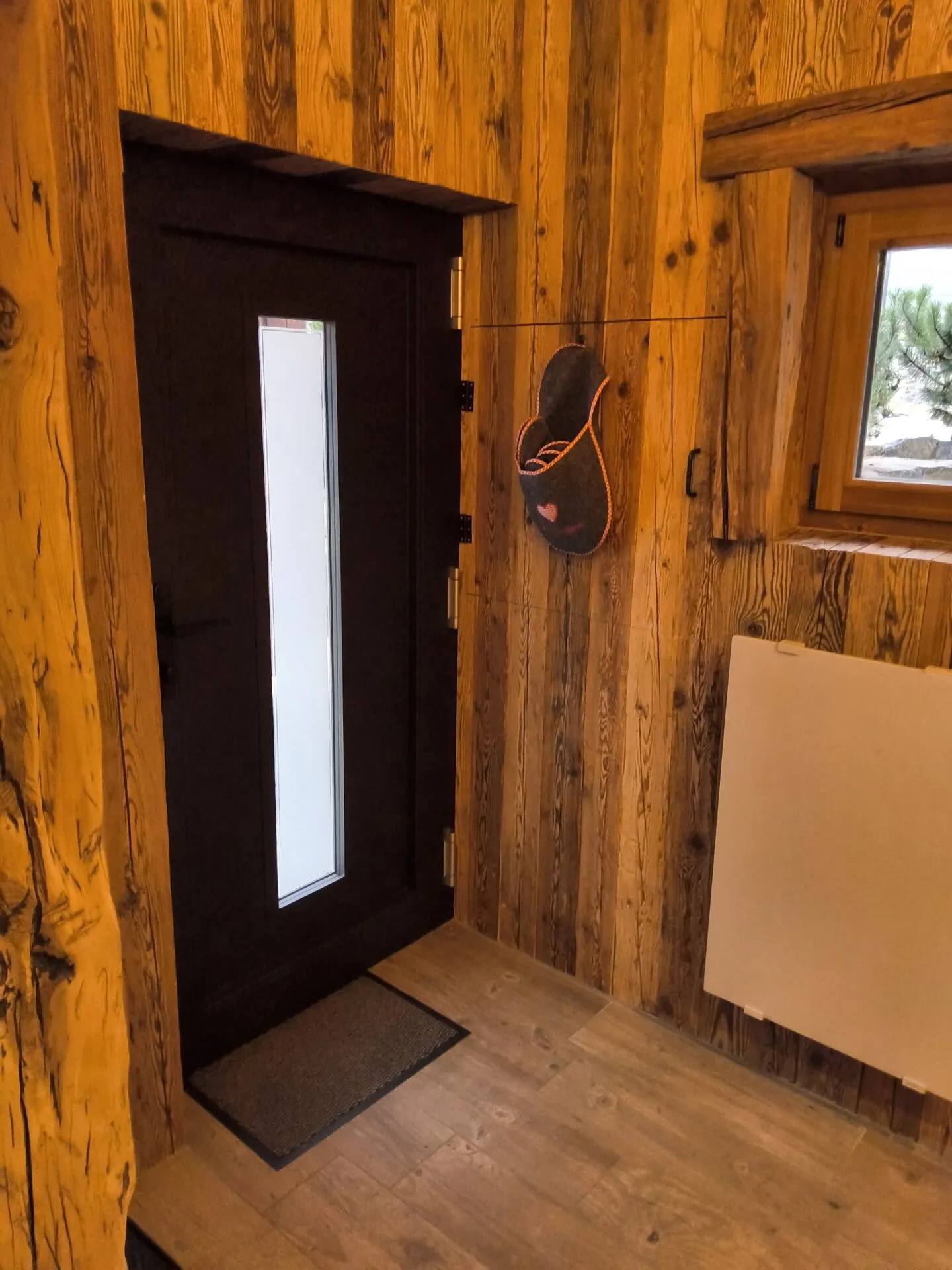 Magnificent property with independent Mazot and outdoor pool - Photo 17 of 19