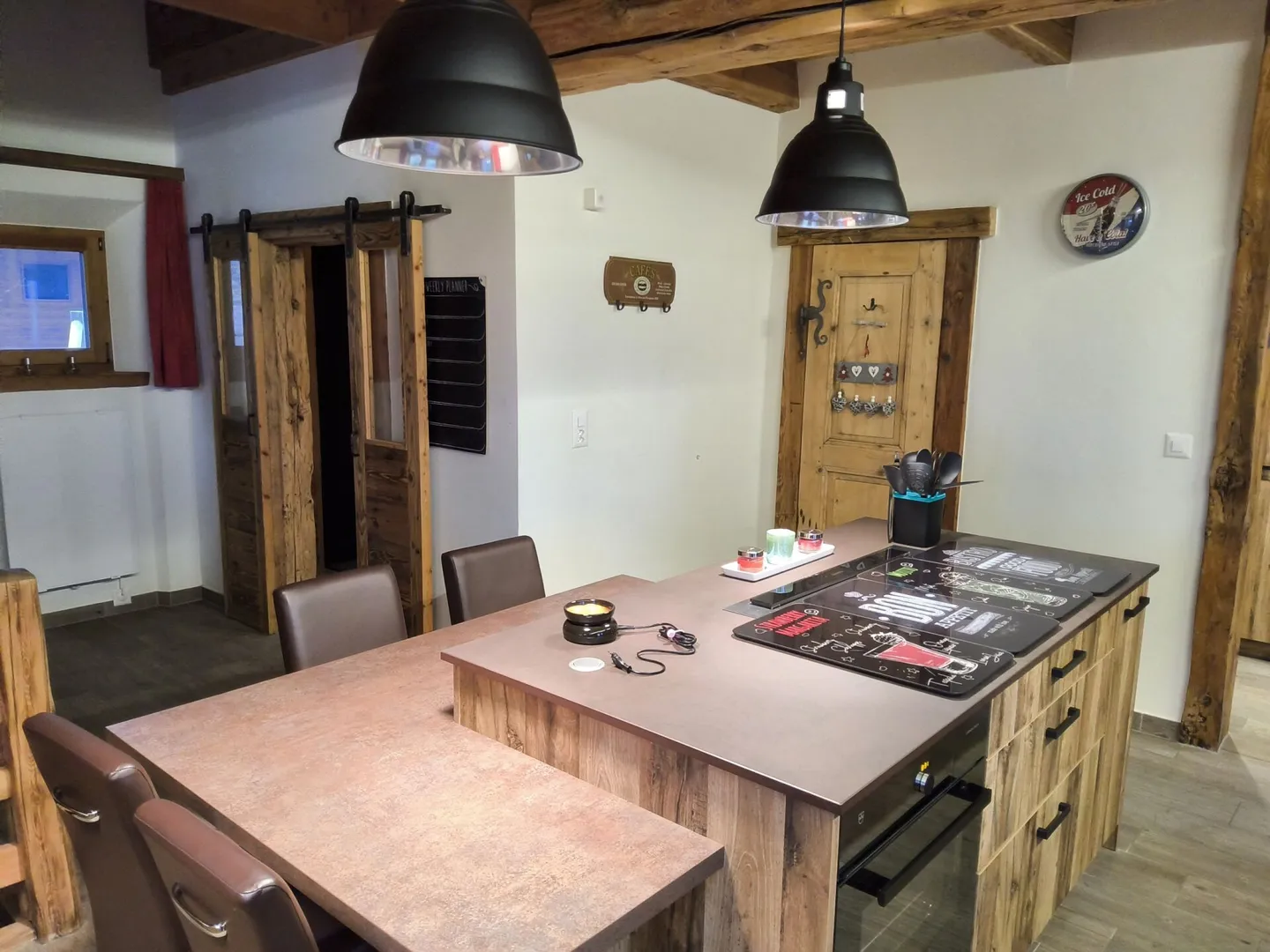 Magnificent property with independent Mazot and outdoor pool - Photo 8 of 19