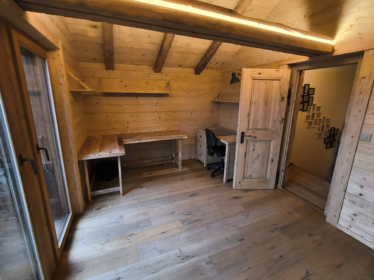 Magnificent property with independent Mazot and outdoor pool - Photo 12 of 19