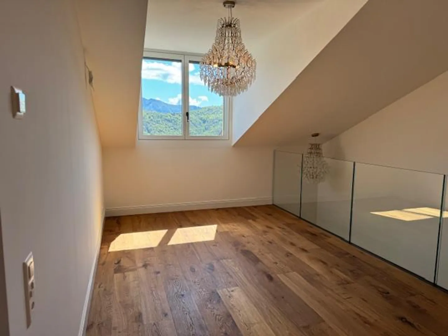 Attique à vendre - Photo 3 sur 10