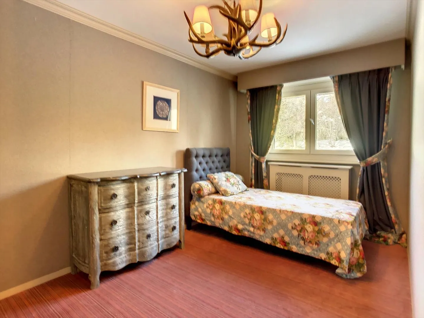 Bellissimo appartamento di 6 stanze all'ultimo piano - Foto 10 di 13