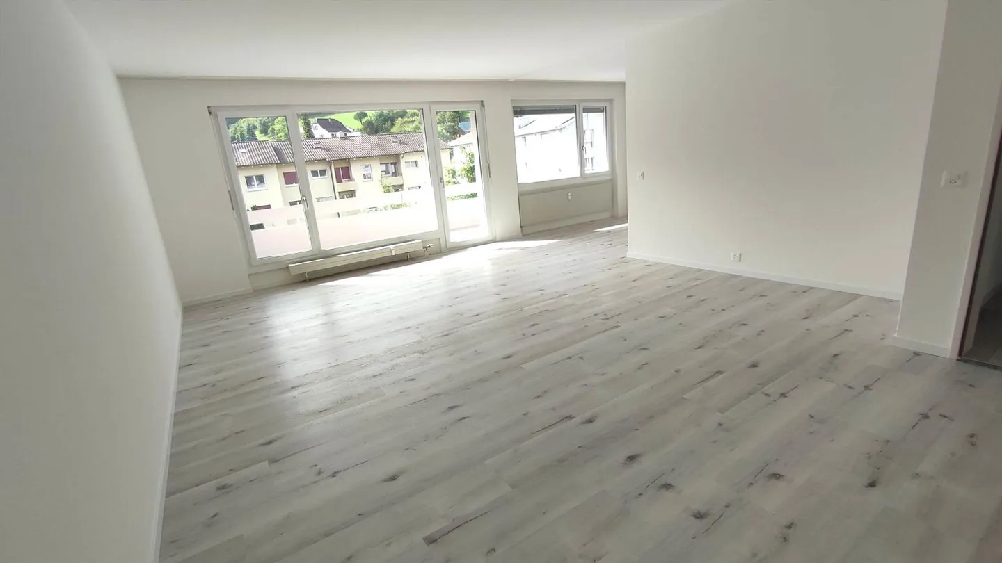 Geräumiges Penthouse mit herrlichem Blick - Foto 1 von 23
