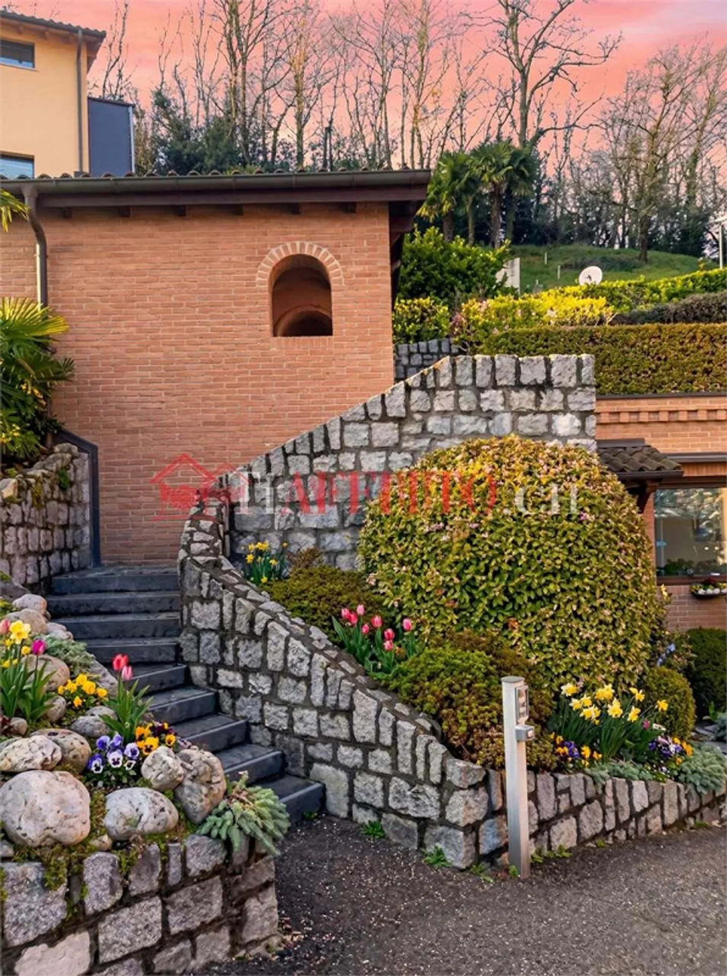 SCHÖNE WOHNUNG MIT PANORAMABLICK IN SAVOSA - Foto 13 von 13