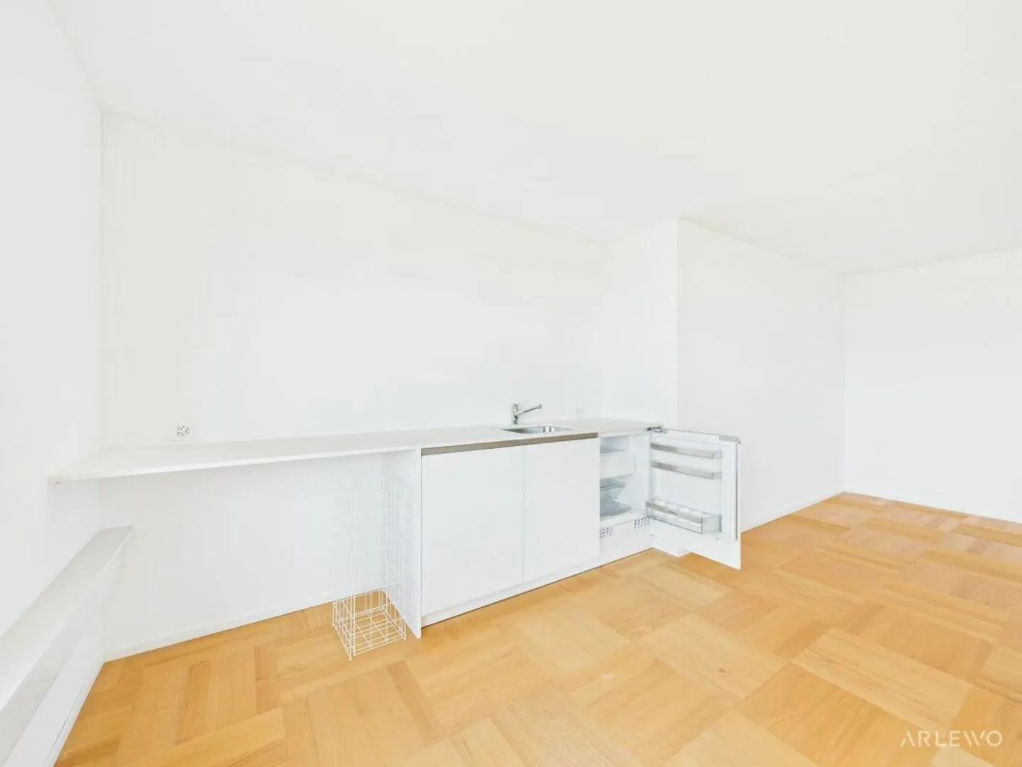 Charming Commercial Space in Meggen - Photo 2 of 5