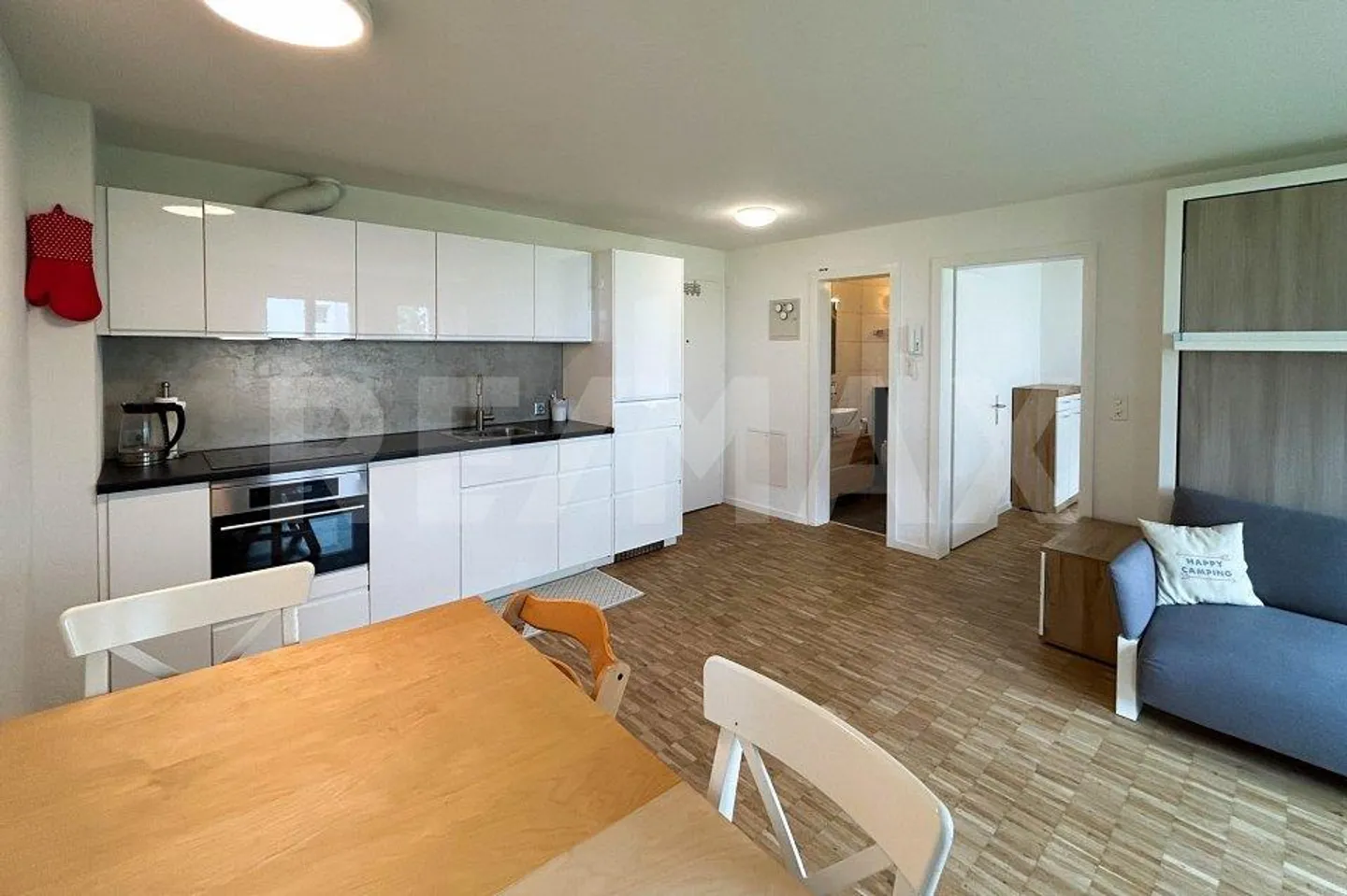 2.5 Room Apartment - Photo 1 of 9