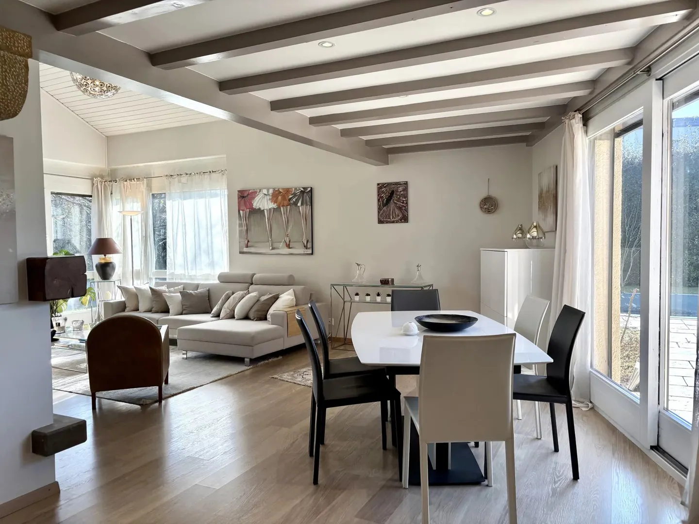 Incantevole Casa Familiare con Piscina - Foto 7 di 15