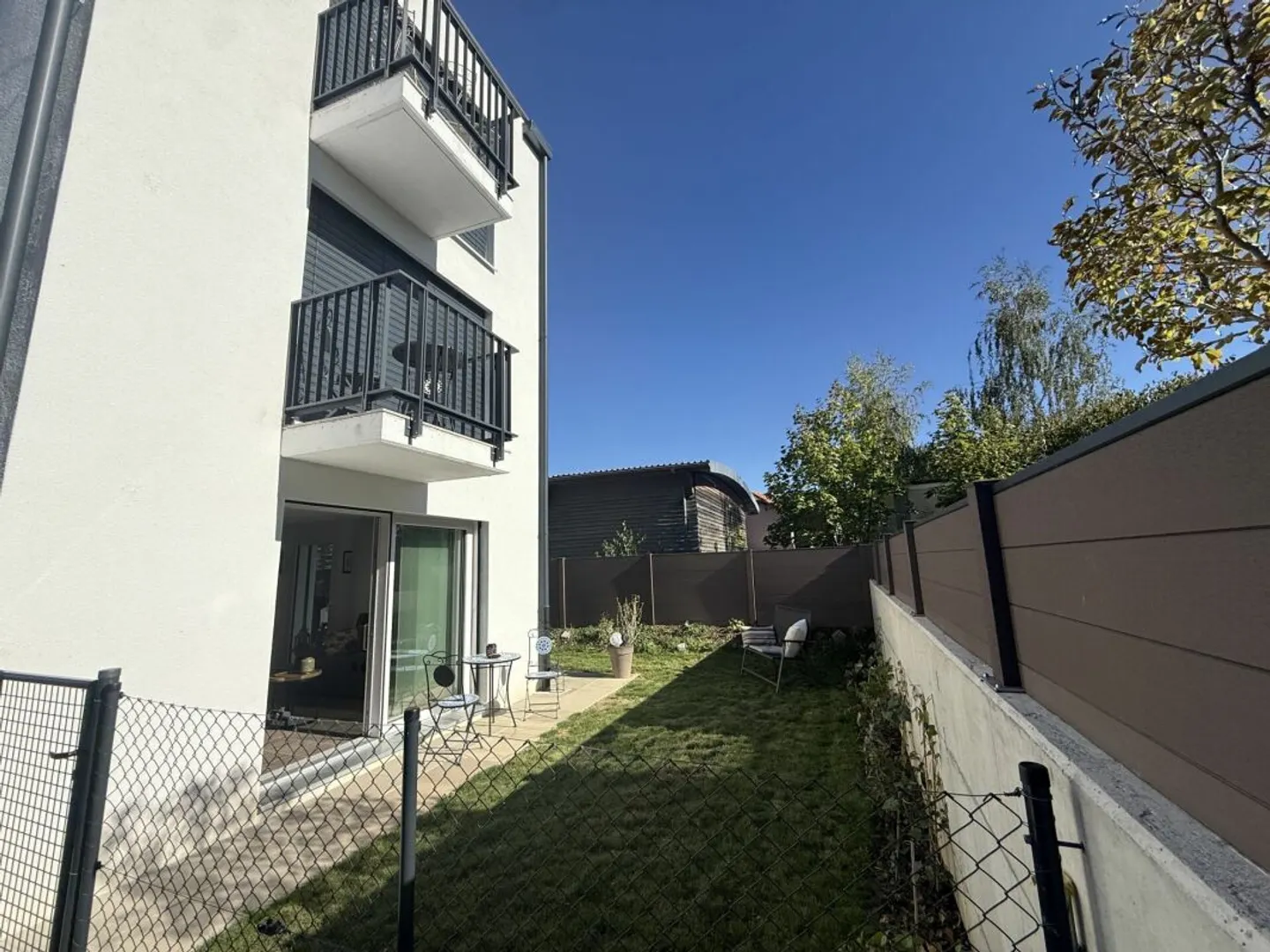 Villa moderna con vista mozzafiato - Foto 3 di 19