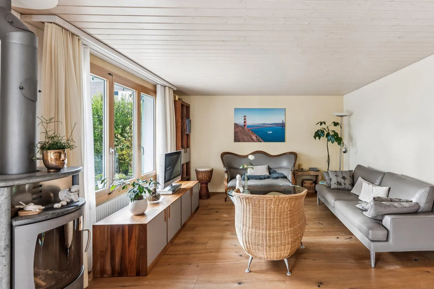 Charmante maison individuelle de 6,5 pièces avec cheminée et garage à Kerns - Photo 4 sur 10