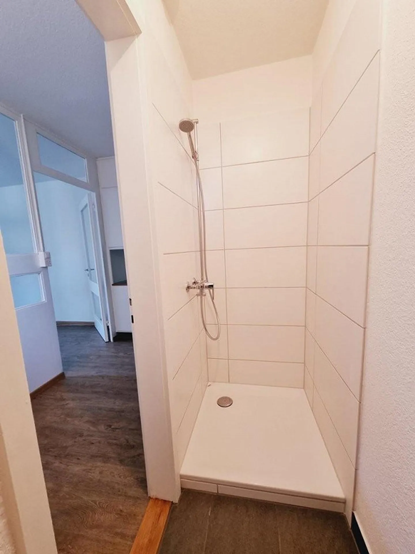 Petit, fin et central - Photo 6 sur 6