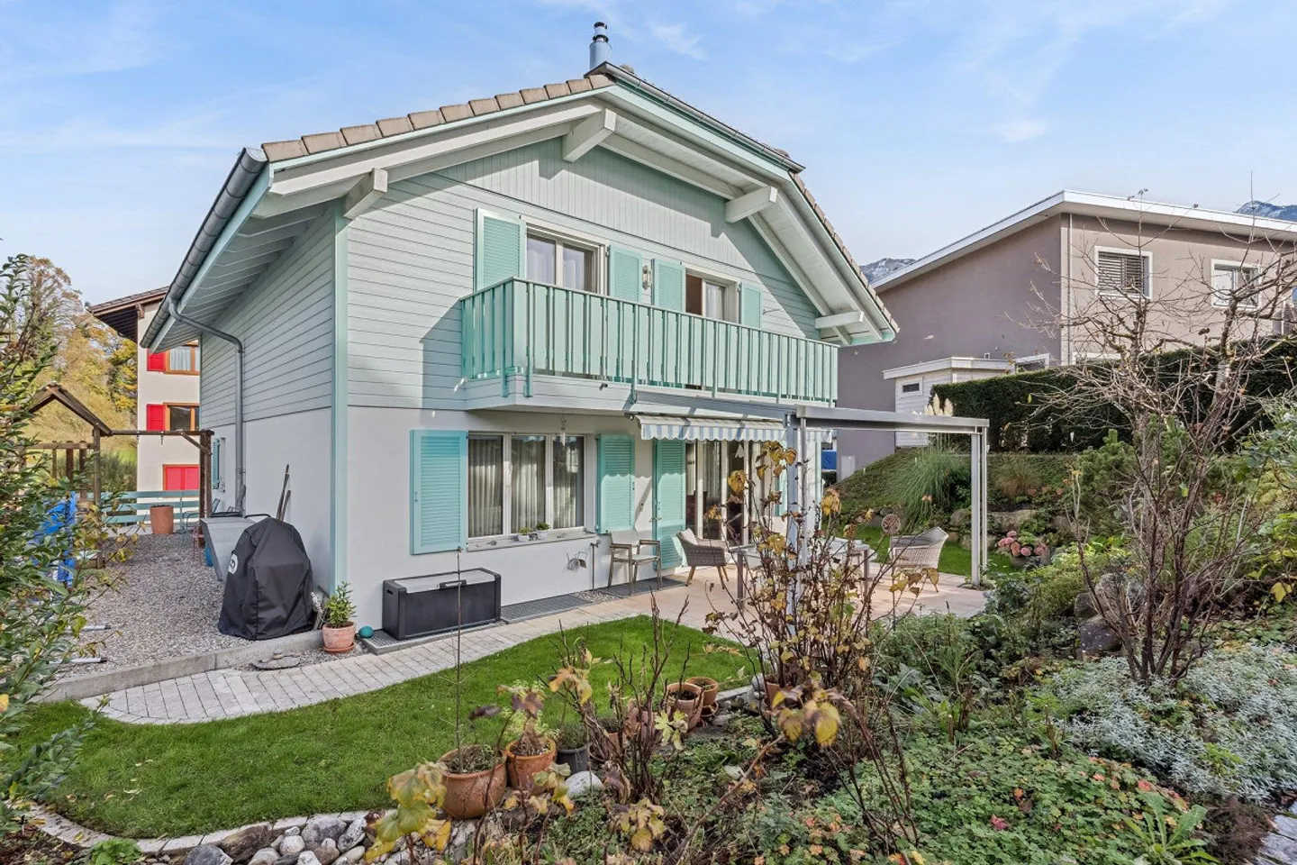 Charmante maison individuelle de 6,5 pièces avec cheminée et garage à Kerns - Photo 1 sur 10