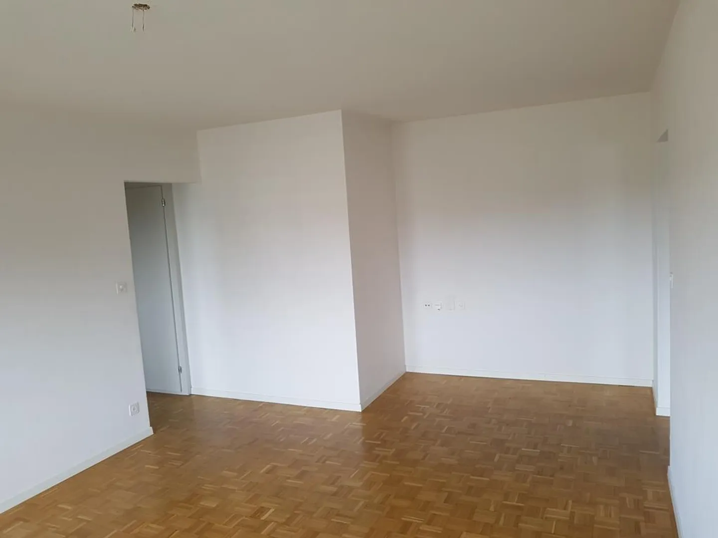 Helle 3-Zimmerwohnung mit Balkon - Foto 3 von 9