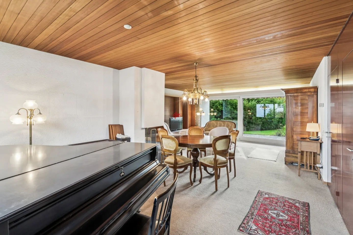 Family Oasis with Lake View - Photo 4 of 13