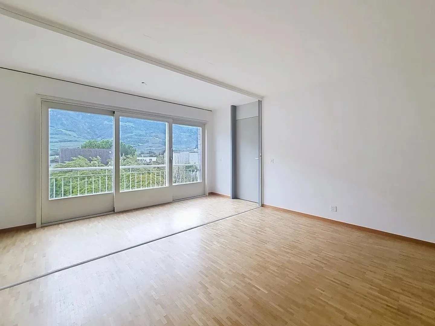 2-room apartment - Photo 2 of 7