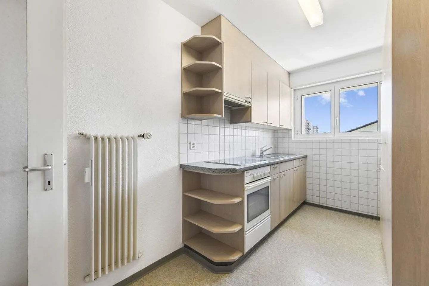 Convenientemente situato, tranquillo e soleggiato! - Foto 6 di 8